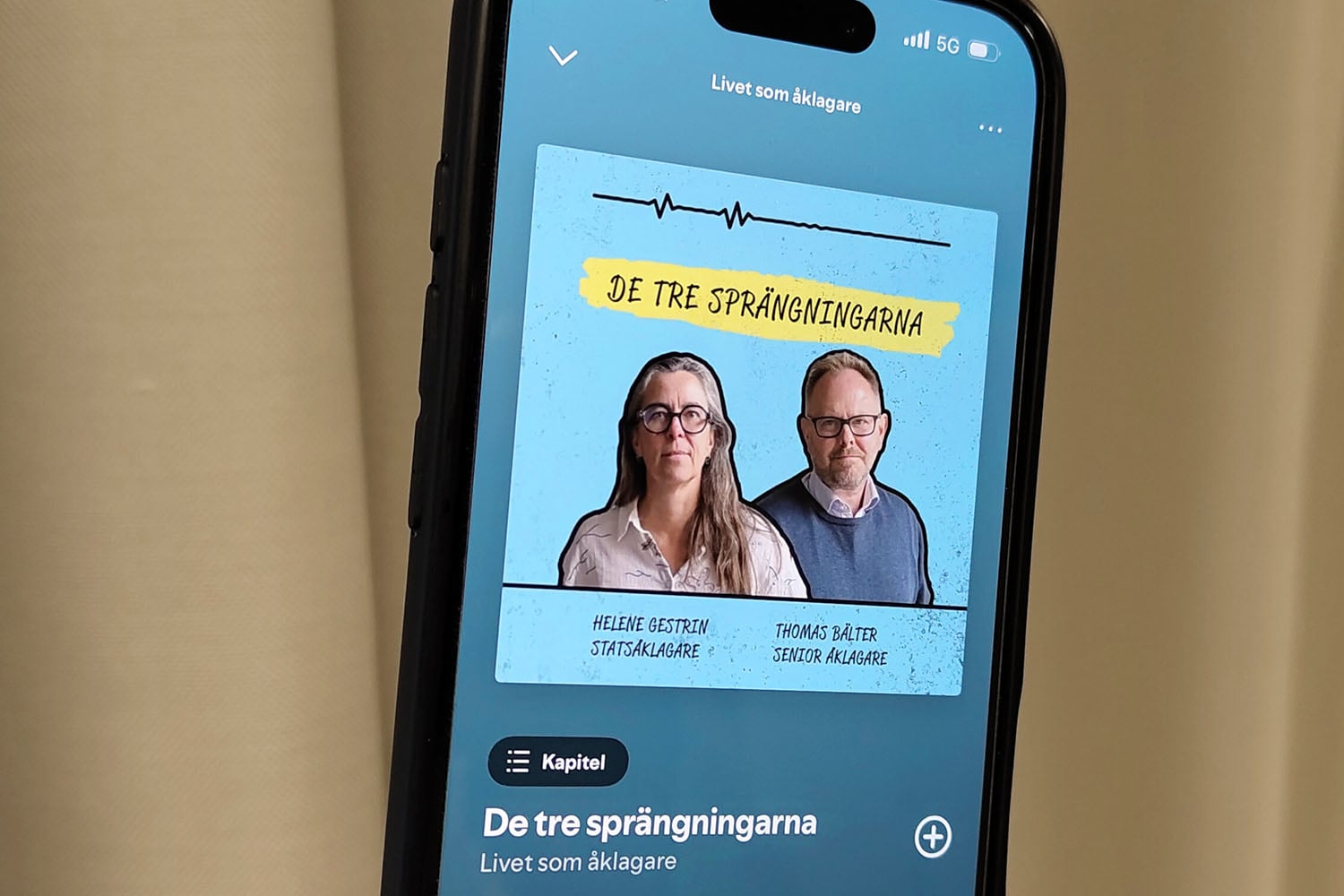Omslagsbild till poddavsnittet "De tre sprängningarna"